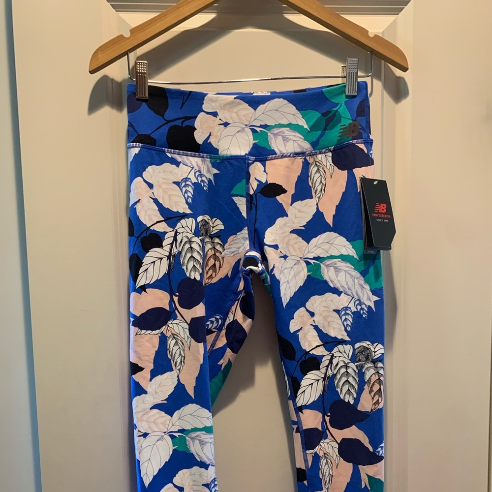 New Balance NWT Transform crop leggings